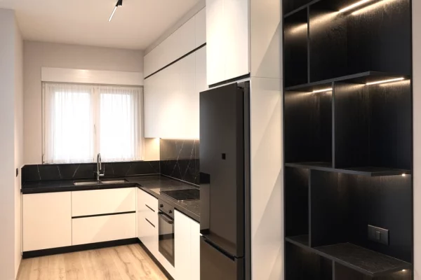 Shtepi ne shitje Apartament ne Tirane, 2+1, Mobilimi E mobiluar, Pagesa 180,000  Euro.