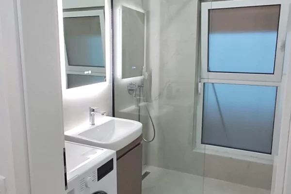 Shtepi me qera Apartament ne Tirane, 1+1, Mobilimi E mobiluar, Pagesa 45,000  Leke.