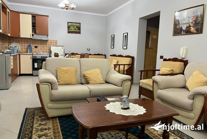 Shtepi me qera Apartament ne Tirane, 2+1, Mobilimi E mobiluar, Pagesa 60,000  Leke.