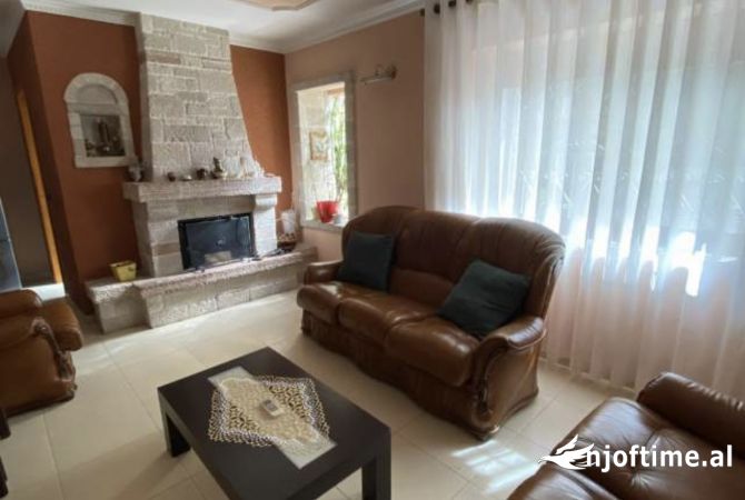 Super mundesi Bisnesi / Ndarje - Shitet 4+2+2