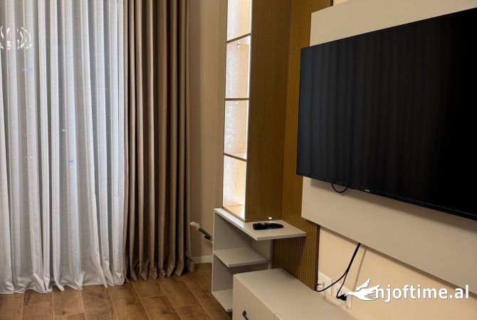 Shtepi me qera Apartament ne Tirane, 2+1, Mobilimi E mobiluar, Pagesa 700  Euro.