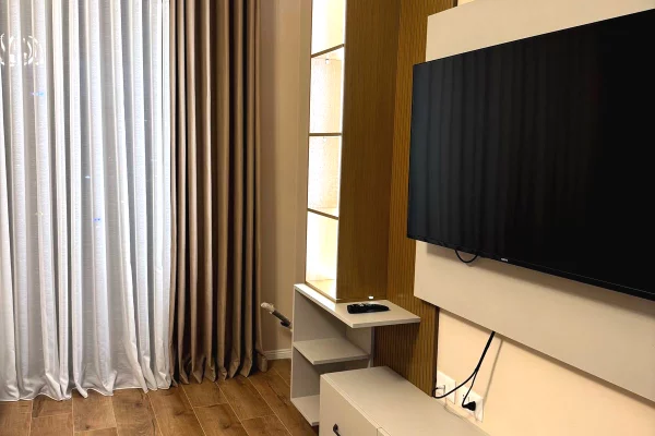 Shtepi me qera Apartament ne Tirane, 2+1, Mobilimi E mobiluar, Pagesa 80,000  Leke.