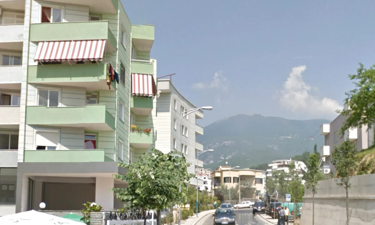 Appartamento in vendita a Tirana 2+1, Vuoto