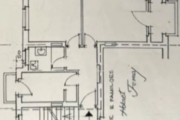 Shtepi ne shitje Apartament ne Tirane, 1+1, Mobilimi Pjeserisht e mobiluar, Pagesa 170,000  Euro.