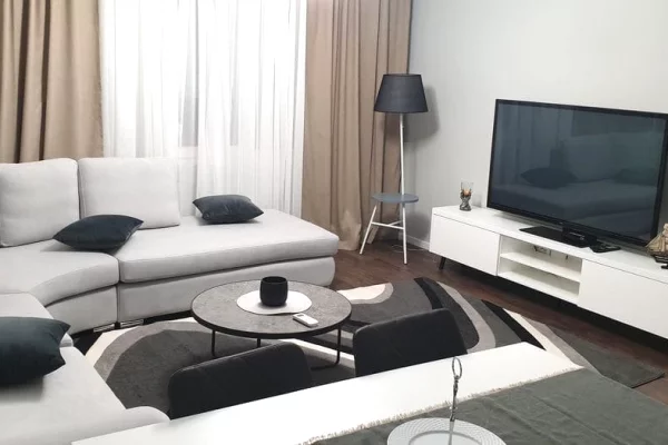 Shtepi me qera 1+1 ne Tirane - 450 Euro