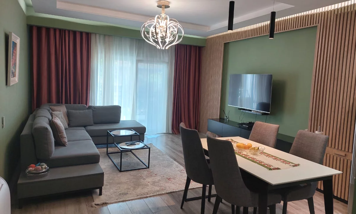 Shtepi me qera Apartament ne Tirane, 3+1, Mobilimi E mobiluar, Pagesa 1,000  Euro.
