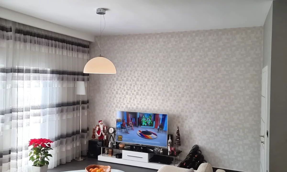 Shtepi me qera Apartament ne Tirane, 3+1, Mobilimi E mobiluar, Pagesa 80,000  Leke.