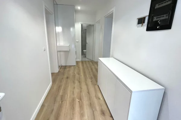 Shtepi me qera Shtepi Private ne Tirane, 2+1, Mobilimi E mobiluar, Pagesa 800  Euro.