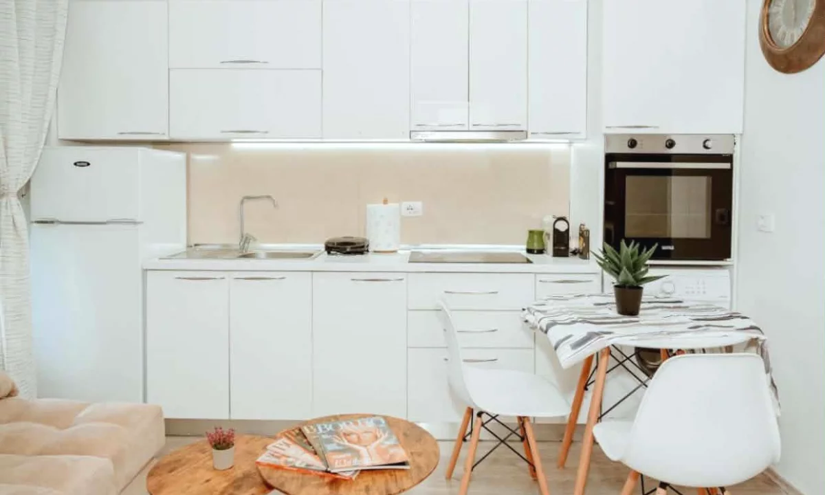 Shtepi ne shitje Apartament ne Tirane, 1+1, Mobilimi E mobiluar, Pagesa 7,000,000  Leke.