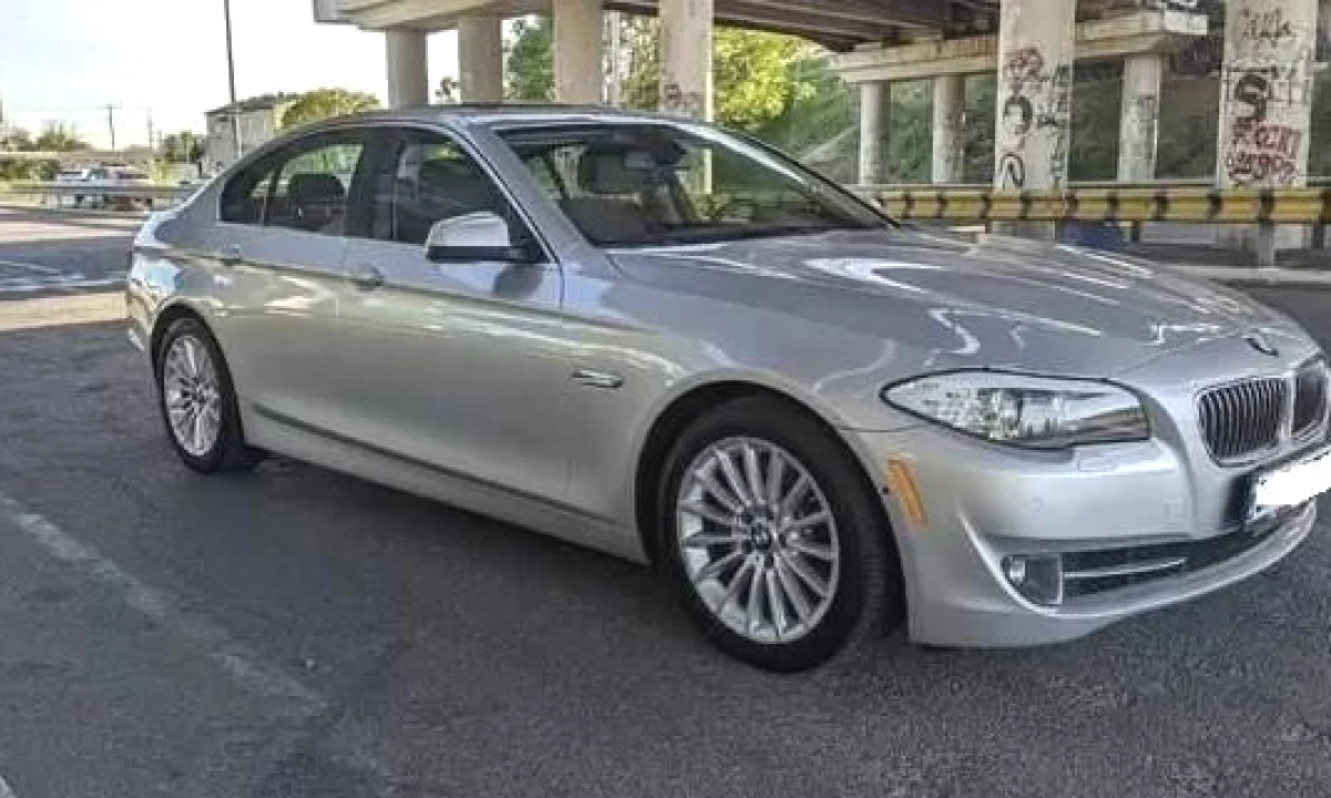 Makina ne shitje ne Tirane, BMW, 2012 Benzine,Kambio Automatik Pagesa 7,650  Euro.