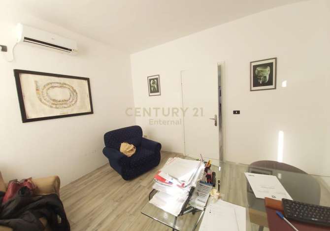 Ambient biznesi me qera 3+1 ne Tirane - 2,000 Euro