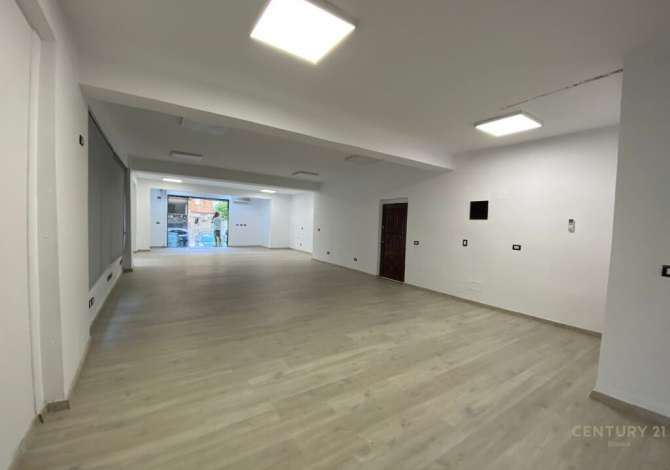 Ambient biznesi me qera 3+1 ne Tirane - 1,500 Euro