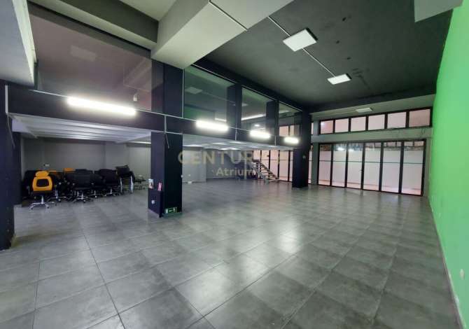 Ambient biznesi me qera 3+1 ne Tirane - 2,000 Euro