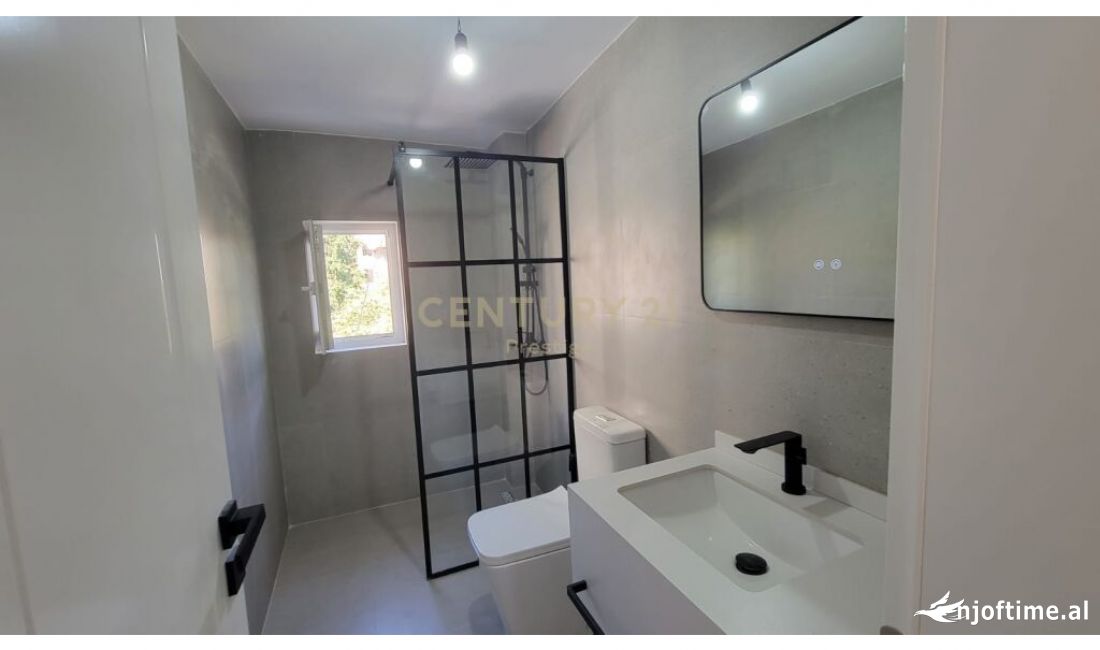 ambient me qera per zyra !