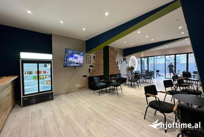 Ambiente Commerciale in Affitto 2+1 a Tirana - 900 Euro