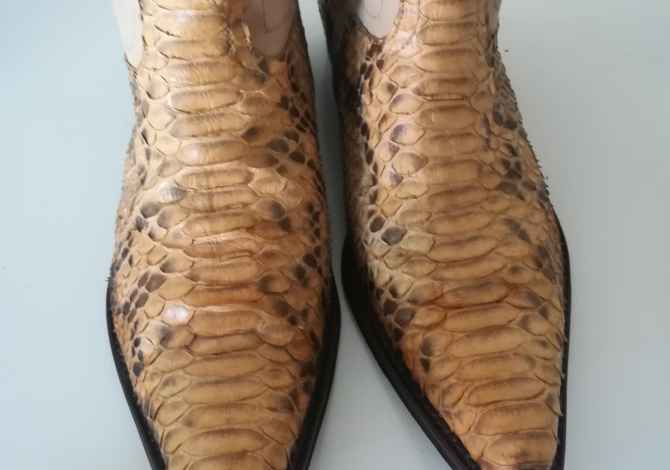 Veshje dhe Aksesor per te Rritur ne Tirane - 150 Euro