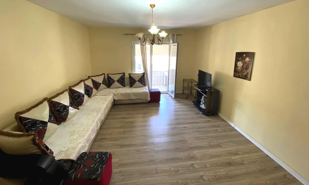 Shtepi me qera Apartament ne Tirane, 2+1, Mobilimi E mobiluar, Pagesa 47,000  Leke.