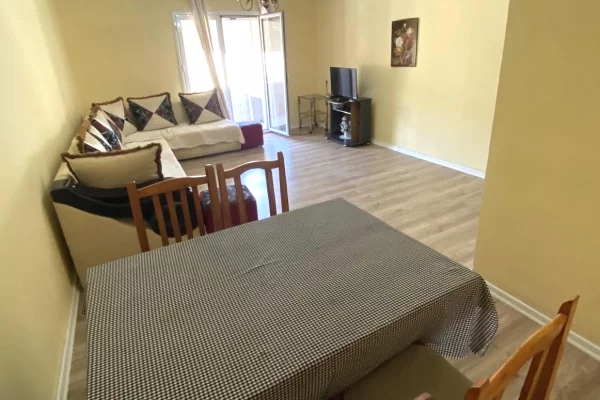 Shtepi me qera Apartament ne Tirane, 2+1, Mobilimi E mobiluar, Pagesa 47,000  Leke.