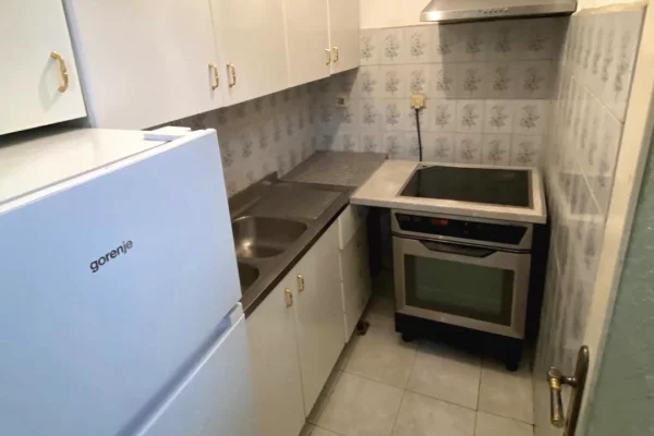 Shtepi me qera Apartament ne Tirane, 2+1, Mobilimi E mobiluar, Pagesa 47,000  Leke.