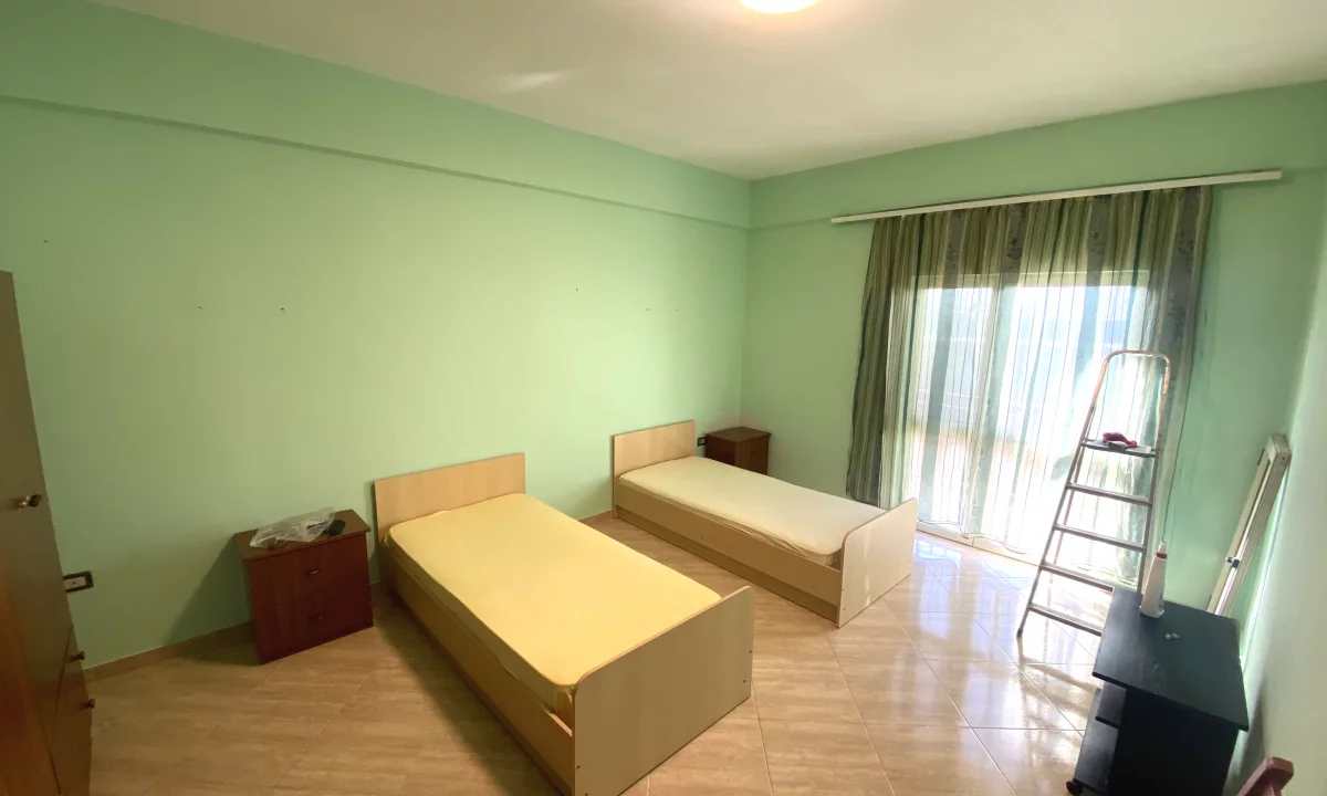 Shtepi me qera Apartament ne Tirane, 2+1, Mobilimi E mobiluar, Pagesa 45,000  Leke.