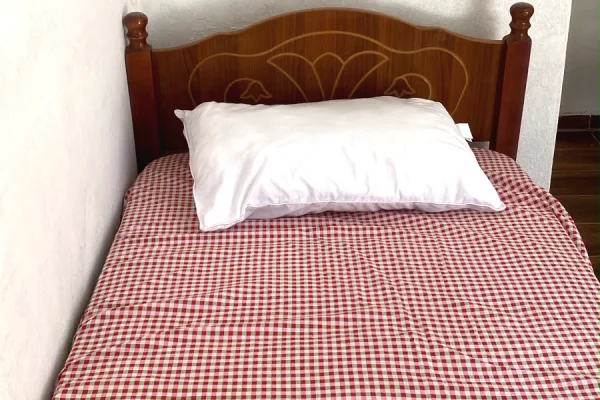 Garsoniere me qira pranë Fakultetit Ekonomik