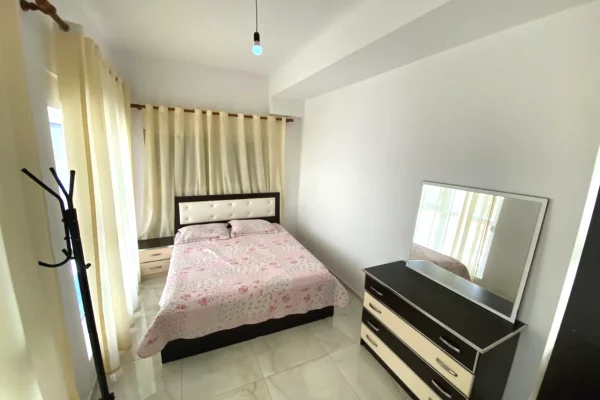 Shtepi me qera 1+1 ne Tirane - 34,000 Leke