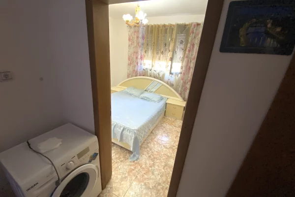 Shtepi me qera Apartament ne Tirane, 1+1, Mobilimi E mobiluar, Pagesa 30,000  Leke.