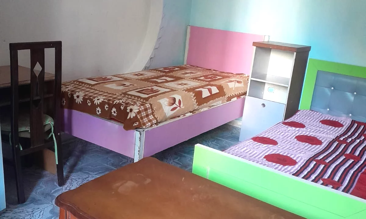 Shtepi me qera Shtepi Private ne Tirane, Garsoniere, Mobilimi E mobiluar, Pagesa 20,000  Leke.