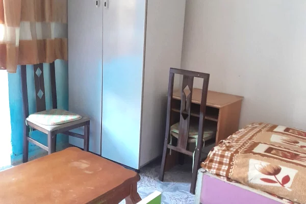 Shtepi me qera Shtepi Private ne Tirane, Garsoniere, Mobilimi E mobiluar, Pagesa 20,000  Leke.