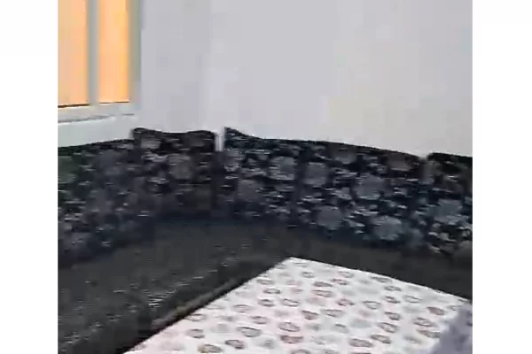 Shtepi me qera Shtepi Private ne Tirane, 1+1, Mobilimi E mobiluar, Pagesa 32,000  Leke.