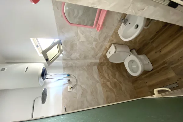 House for Rent Private house in Tirana, Garsoniere, Furniture Furnished, Payment 30,000  Leke.
