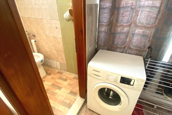 House for Rent Private house in Tirana, Garsoniere, Furniture Furnished, Payment 19,000  Leke.