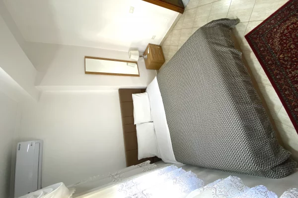 Shtepi me qera Vila Luksoze ne Tirane, 1+1, Mobilimi E mobiluar, Pagesa 55,000  Leke.