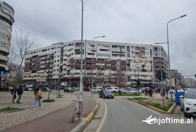 Ambient biznesi ne shitje 3+1 ne Tirane - 365,000 Euro