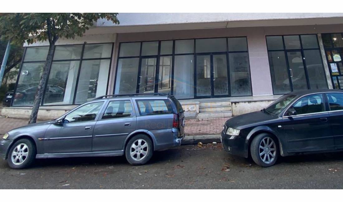 Shitet,Ambient Biznesi,Gjimnazi Ali Demi ,Vlore 	RV35509