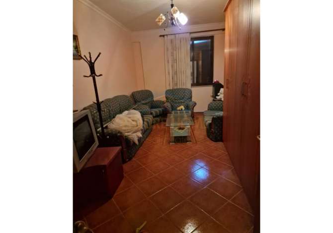 Shtepi me qera Apartament ne Vlore, 1+1, Mobilimi E mobiluar, Pagesa 400  Euro.