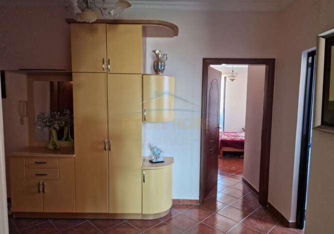 Shtepi me qera Apartament ne Vlore, 1+1, Mobilimi E mobiluar, Pagesa 400  Euro.