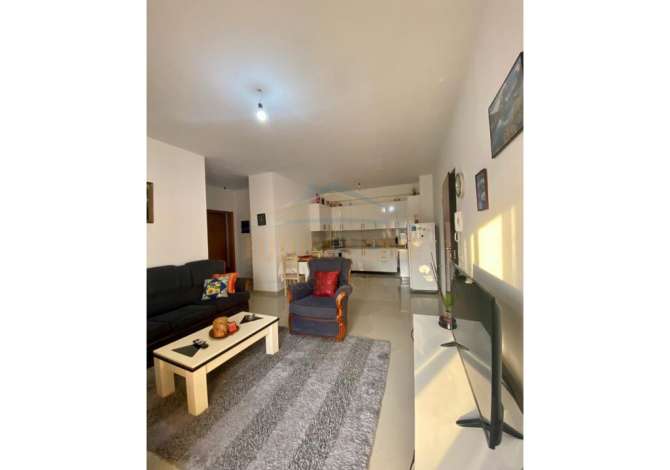 Shtepi me qera 2+1 ne Vlore - 400 Euro