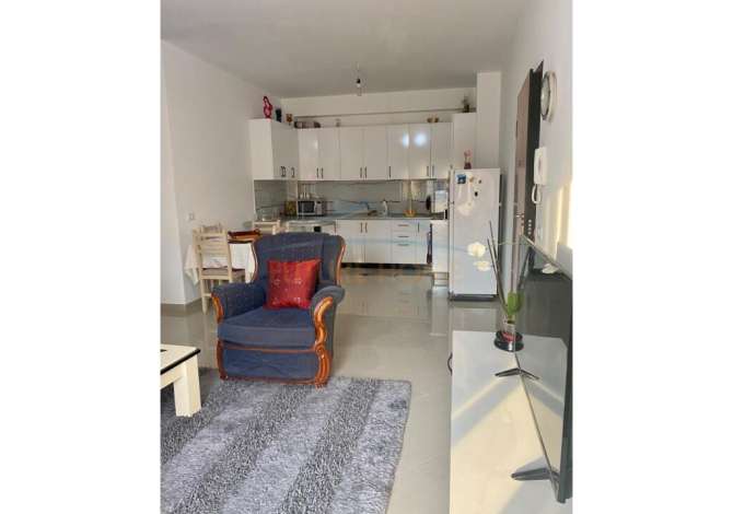 Shtepi me qera Apartament ne Vlore, 2+1, Mobilimi E mobiluar, Pagesa 400  Euro.