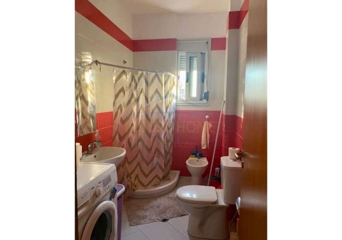 Shtepi me qera Apartament ne Vlore, 2+1, Mobilimi E mobiluar, Pagesa 400  Euro.