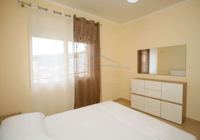 Shtepi me qera Apartament ne Vlore, 1+1, Mobilimi E mobiluar, Pagesa 350  Euro.