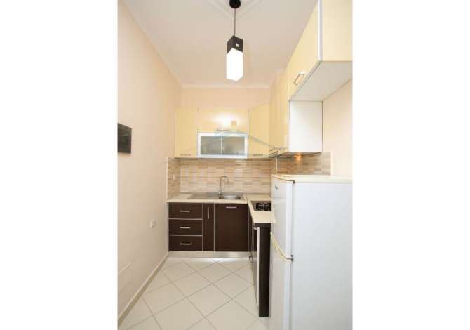 Shtepi me qera Apartament ne Vlore, 1+1, Mobilimi E mobiluar, Pagesa 300  Euro.