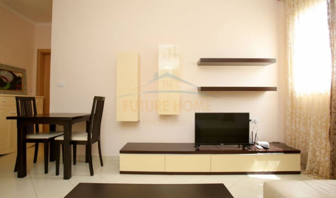 Shtepi me qera Apartament ne Vlore, 1+1, Mobilimi E mobiluar, Pagesa 300  Euro.