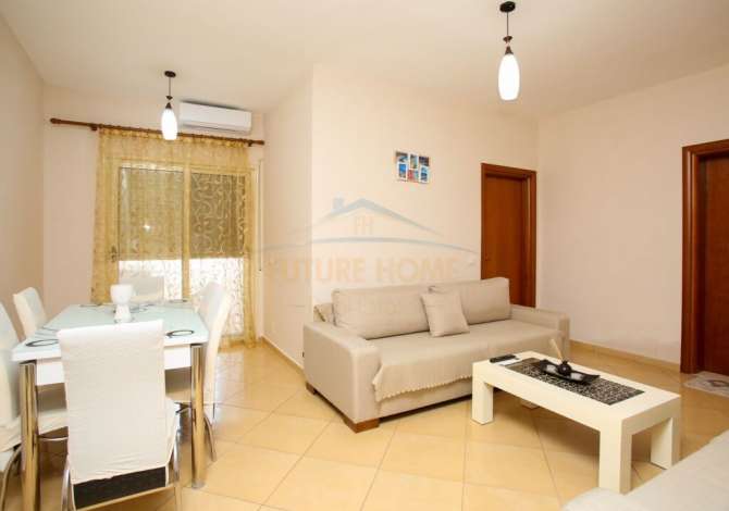 Shtepi me qera Apartament ne Vlore, 1+1, Mobilimi E mobiluar, Pagesa 300  Euro.