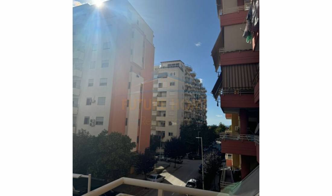 Shtepi me qera Apartament ne Vlore, 1+1, Mobilimi E mobiluar, Pagesa 350  Euro.