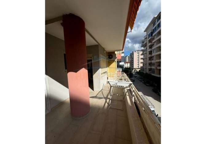 Shtepi me qera Apartament ne Vlore, 1+1, Mobilimi E mobiluar, Pagesa 350  Euro.