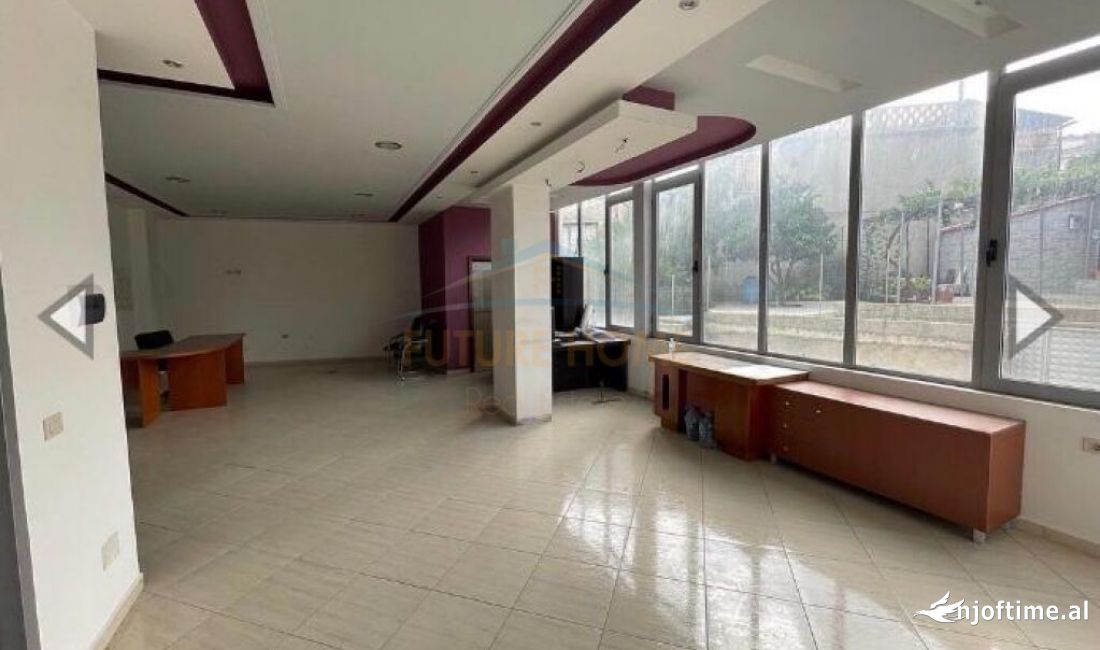 Shitje,  Ambient Biznesi,  100 M larg Spitali Rajonal, Vlore RV44679
