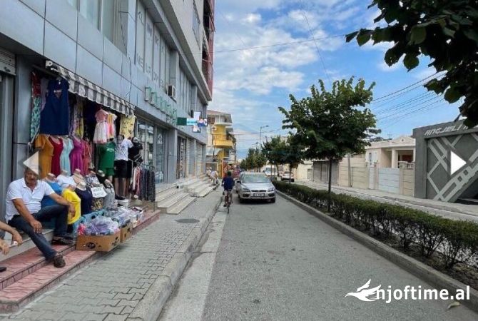 Shitje,  Ambient Biznesi,  100 M larg Spitali Rajonal, Vlore RV44679
