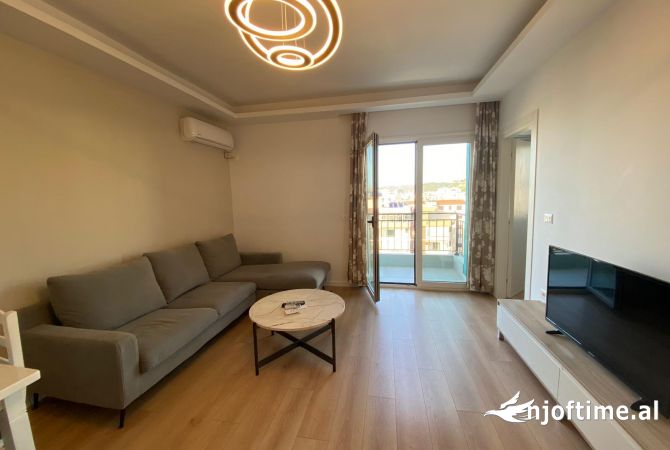Shtepi me qera Apartament ne Vlore, 1+1, Mobilimi E mobiluar, Pagesa 400  Euro.