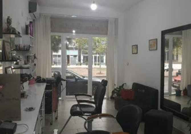 Pajisje biznesi ne shitje ne Tirane - 175,000 Leke